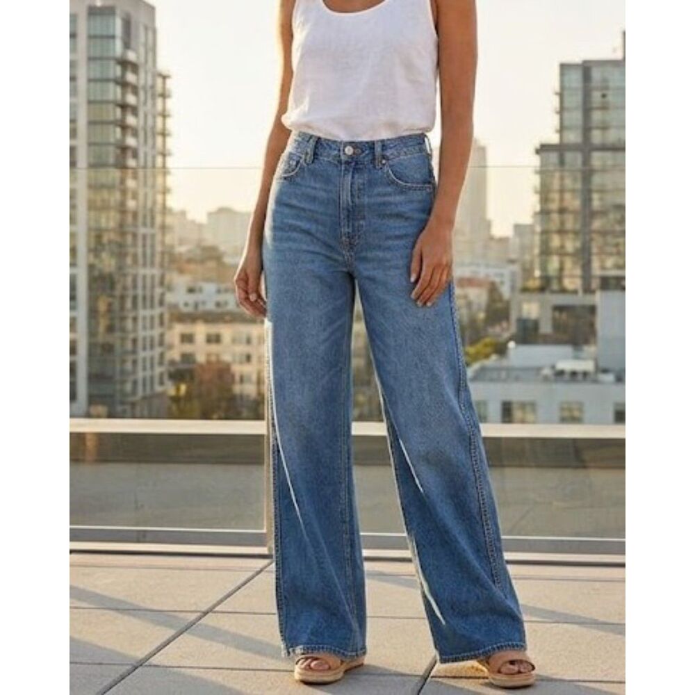 Old Navy Extra High-Rise Super Wide-Leg Drapey Jeans Size 12 Tall Blue